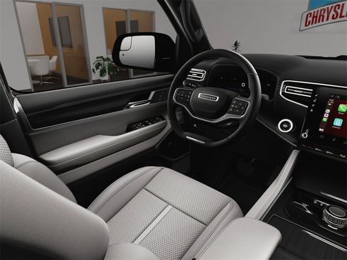 New 2025 Jeep Wagoneer L Series II image 17