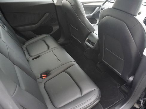 Used 2023 Tesla Model Y Long Range image 25