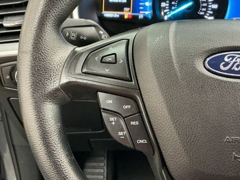 Used 2021 Ford Edge SE FWD image 22