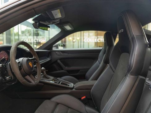 Used 2022 Porsche 911 GT3 RWD image 13