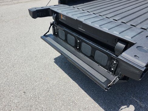 Certified 2024 GMC Sierra 1500 Denali AWD/4WD image 13