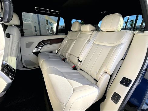 New 2026 Land Rover Range Rover Long Wheelbase SE image 10