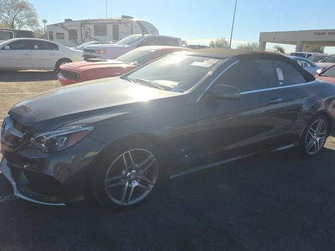 Used 2016 Mercedes-Benz E 400 Cabriolet image 2