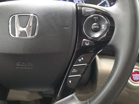 Used 2016 Honda Accord EX-L image 32