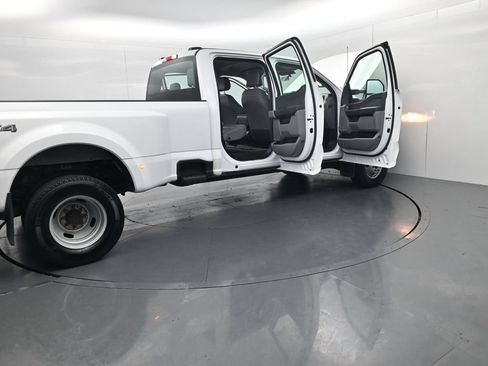 Used 2026 Ford F350 XL AWD/4WD image 55