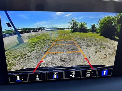 Used 2024 Chevrolet Tahoe RST w/ Luxury Package RWD image 15