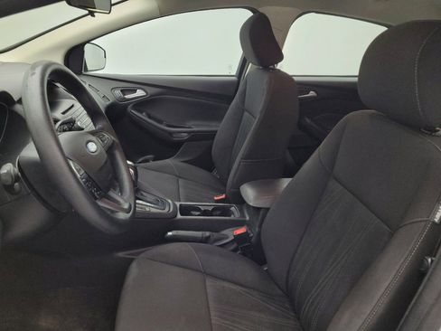 Used 2016 Ford Focus SE FWD image 17