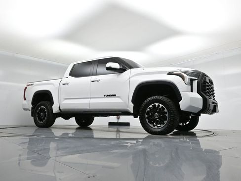 Used 2024 Toyota Tundra SR5 image 3
