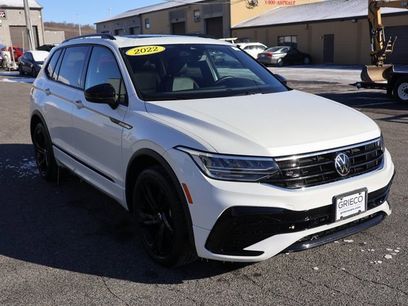 Used 2023 Volkswagen Tiguan SE R-Line
