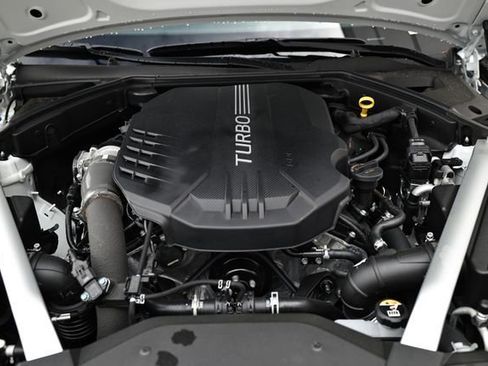 New 2025 Genesis G70 3.3T Advanced w/ Sport Prestige Package image 17