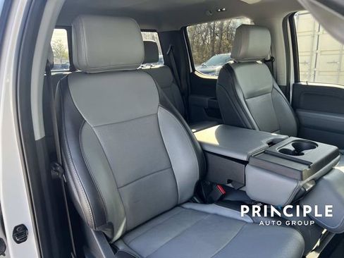 Used 2022 Ford F150 Lariat w/ Trailer Tow Package image 30