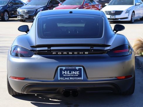 Used 2017 Porsche 718 Cayman image 9