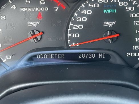 Used 2003 Chevrolet Corvette Convertible w/ Preferred Equipment Group1 RWD image 28