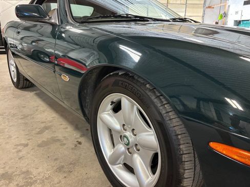 Used 1998 Jaguar XK8 Convertible RWD image 15