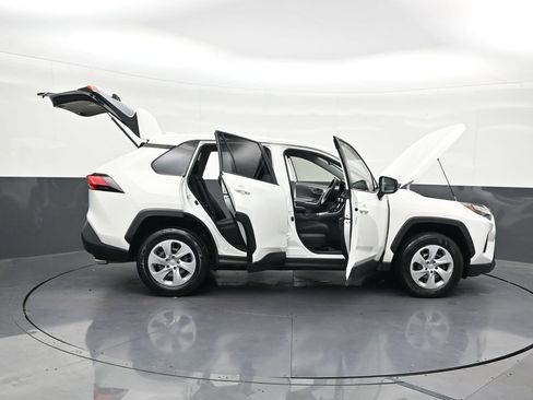 Used 2023 Toyota RAV4 LE FWD image 27