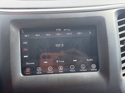 Used 2019 Jeep Cherokee Latitude w/ Popular Appearance Group FWD image 10