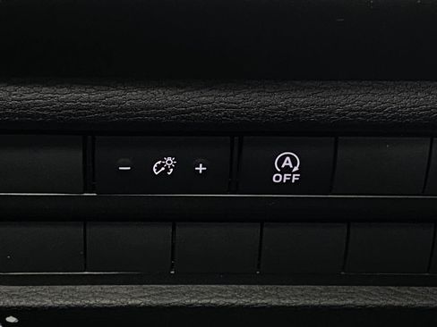 New 2026 Mitsubishi Outlander LE AWD/4WD image 13