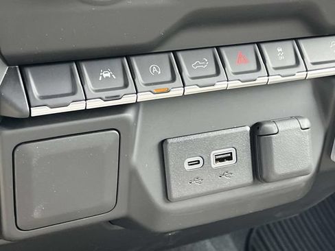 New 2026 Chevrolet Silverado 1500 Custom Trail Boss AWD/4WD image 17