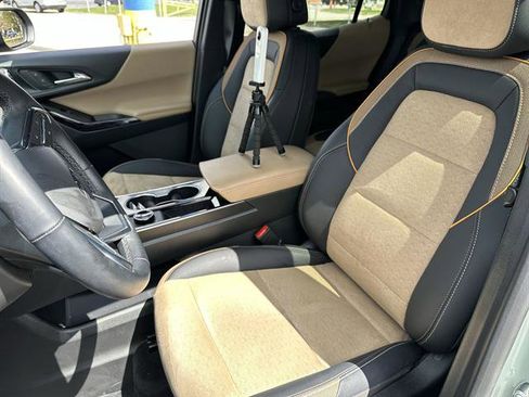 Used 2025 Chevrolet Equinox ACTIV w/ Safety and Technology Package image 13