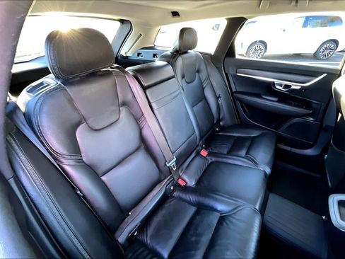Used 2019 Volvo V90 T5 Cross Country w/ Protection Package Premier image 18