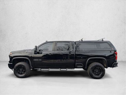 Used 2024 Chevrolet Silverado 2500 ZR2 image 8