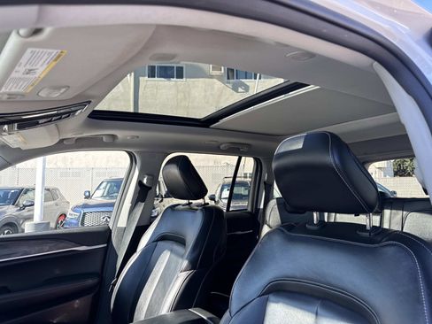 Used 2022 Jeep Grand Cherokee Limited 4xe image 14