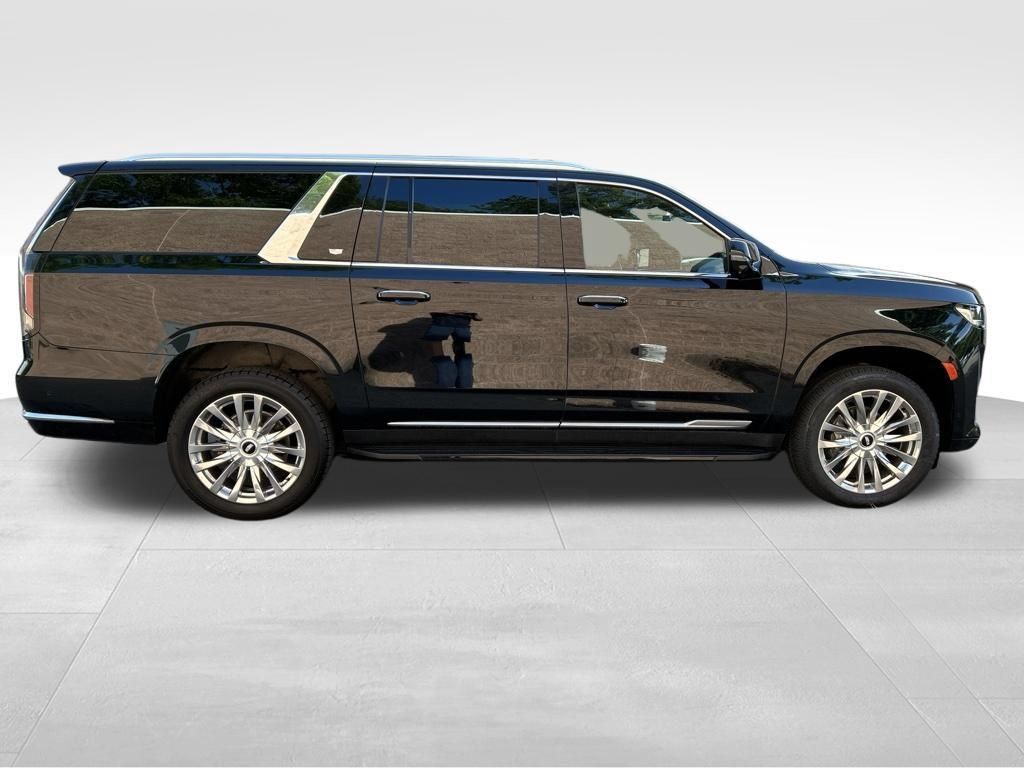 Used 2023 Cadillac Escalade ESV Premium Luxury RWD image 7