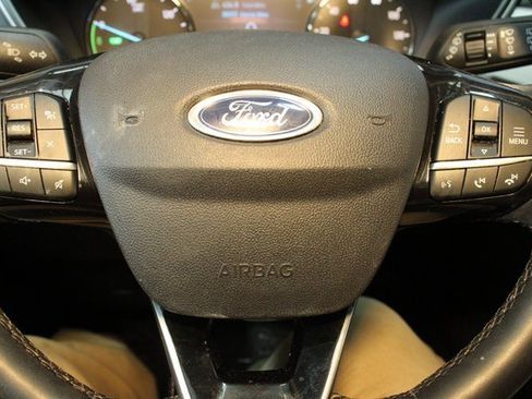 Used 2021 Ford Escape SEL w/ Class II Trailer Tow Package image 21