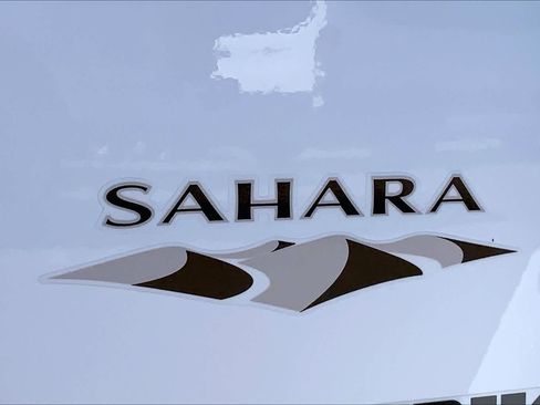 Used 2018 Jeep Wrangler Unlimited Sahara image 29