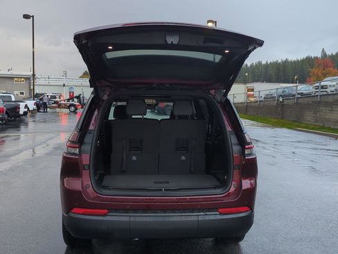 New 2025 Jeep Grand Cherokee L Limited w/ Trailer Tow Package image 6
