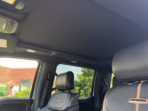 Certified 2024 Ford F250 Platinum w/ Tremor Off-Road Package AWD/4WD image 14