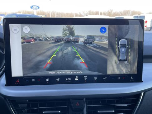 Used 2024 Ford Escape Platinum image 38