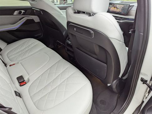 Certified 2024 BMW X5 sDrive40i w/ Premium Package image 21