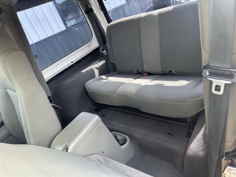 Used 2004 Jeep Wrangler Sahara image 18