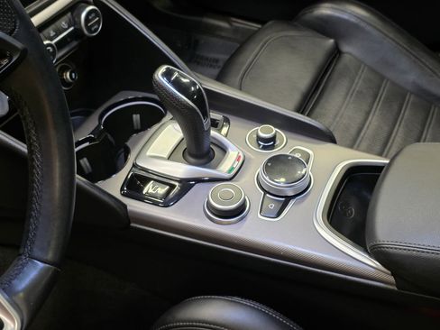 Used 2021 Alfa Romeo Giulia Ti Sport AWD/4WD image 28