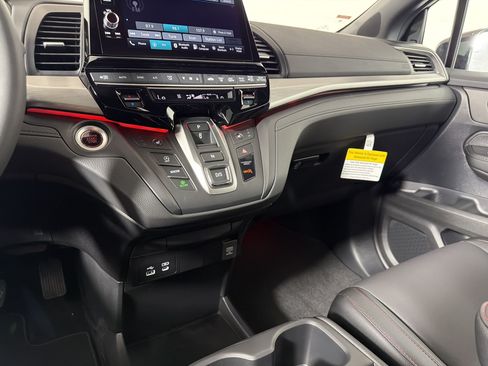 New 2026 Honda Odyssey Sport-L image 16