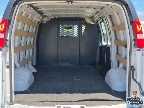 Certified 2024 Chevrolet Express 2500 w/ Driver Convenience Package RWD image 20