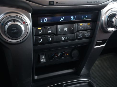 Used 2018 Toyota 4Runner Limited image 22