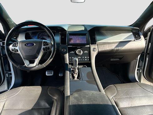 Used 2013 Ford Taurus SHO AWD/4WD image 3