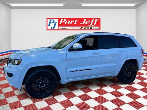 Used 2022 Jeep Grand Cherokee Laredo X AWD/4WD image 6