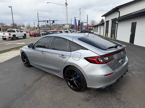 Used 2022 Honda Civic Sport image 3