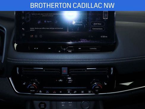 Used 2025 Nissan Rogue SL w/ SL Premium Package image 23