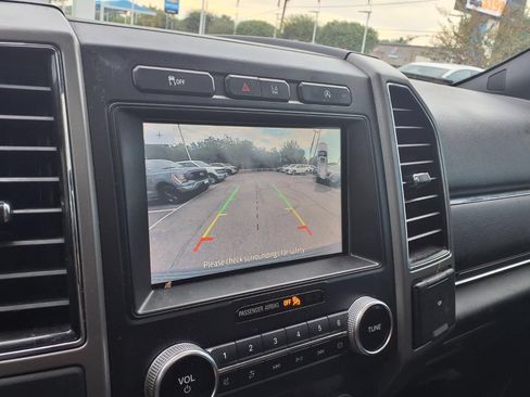 Used 2020 Ford Expedition XLT w/ Equipment Group 202A RWD image 24