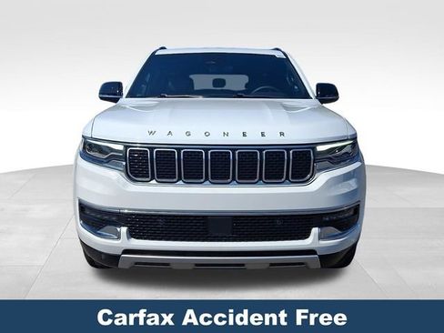 Used 2024 Jeep Wagoneer Series II w/ Flexible Seating Group RWD image 3