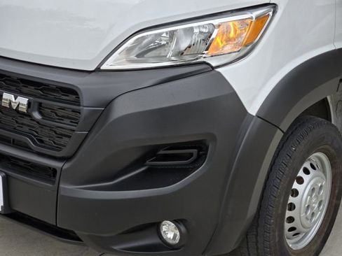 Used 2026 RAM ProMaster 2500 w/ Convenience Group FWD image 9