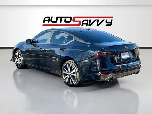 Used 2019 Nissan Altima 2.5 SR w/ SR Premium Package image 5