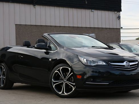 Used 2016 Buick Cascada Premium image 17