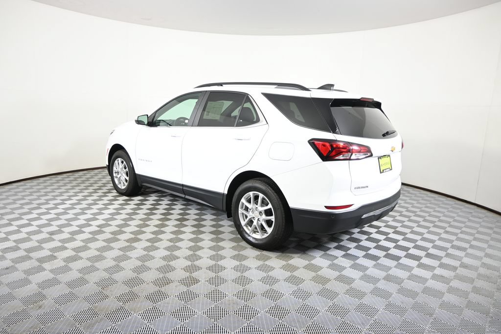 Used 2024 Chevrolet Equinox LT AWD/4WD image 4