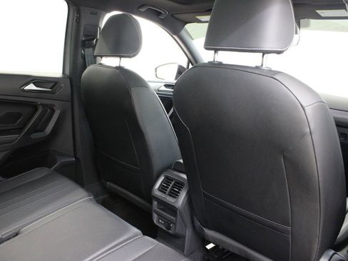 Used 2023 Volkswagen Tiguan SE R-Line image 20