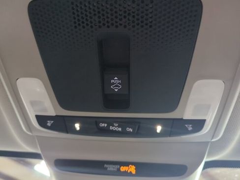 New 2026 Honda HR-V EX-L image 24